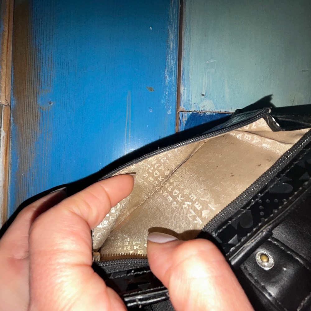 Kate Spade Wallet Embossed Spades - Picture 3 of 4